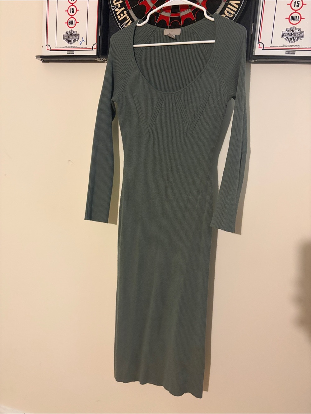 H&M Olive Green Ribbed Scoop-Neck Long Sleeve Dress